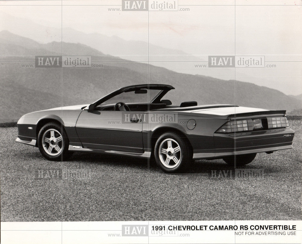 1991 Press Photo 1991 CHEVROLET CAMARO RS CONVERTIBLE - Historic Images