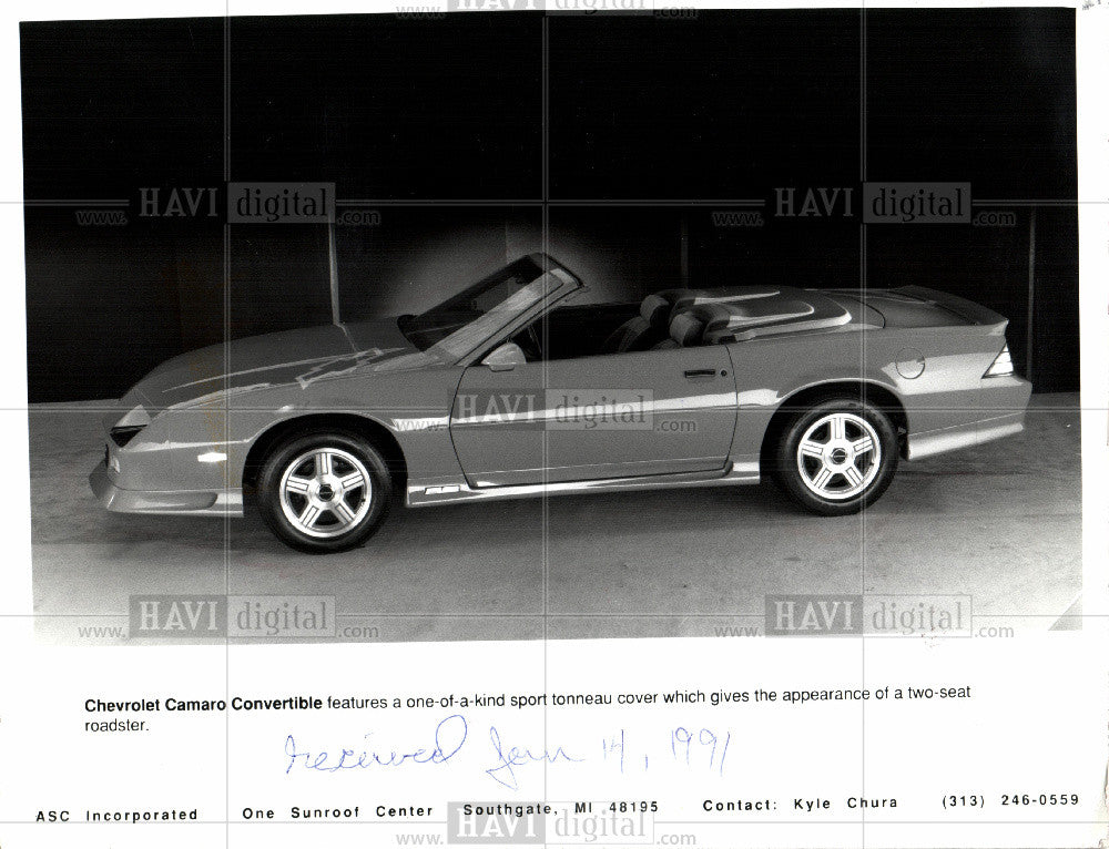 1991 Press Photo Chevrolet Camaro Convertible roadster - Historic Images