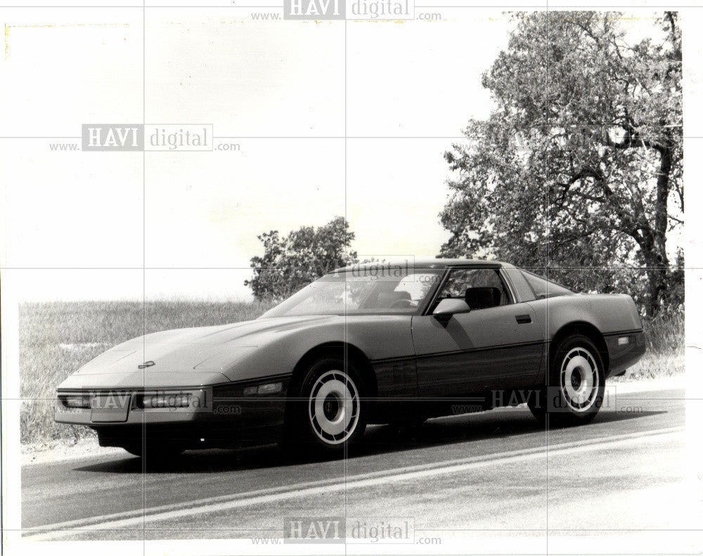 1985 Press Photo Chevrolet Corvette sports car - Historic Images