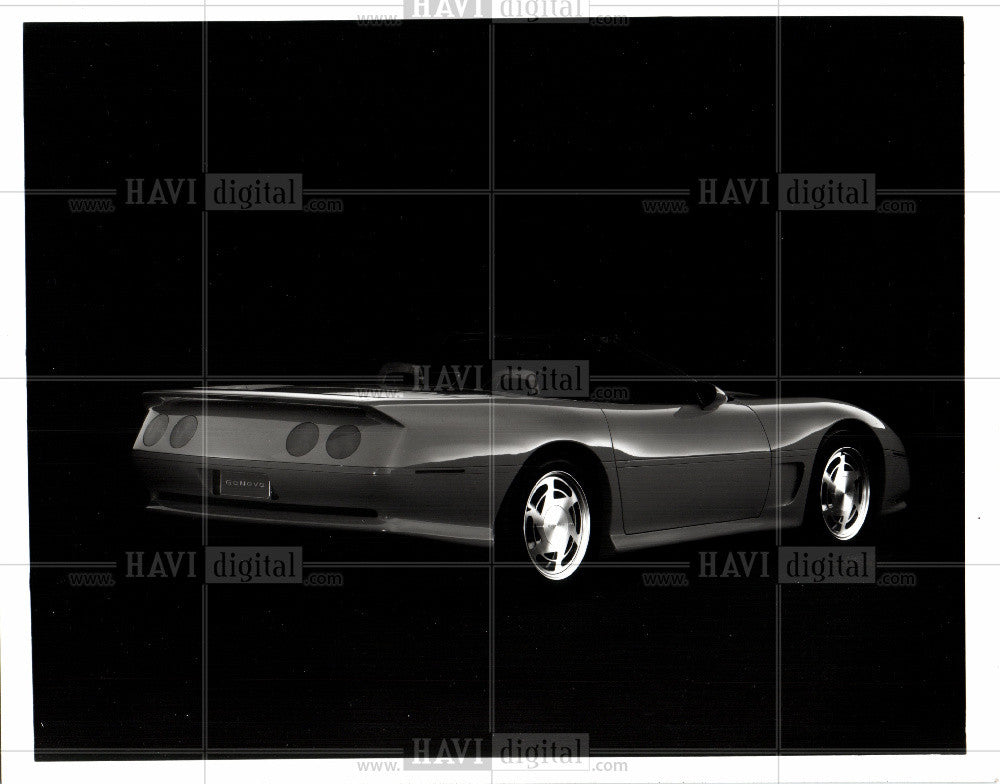 Press Photo Chevrolet Corvette sports car - Historic Images