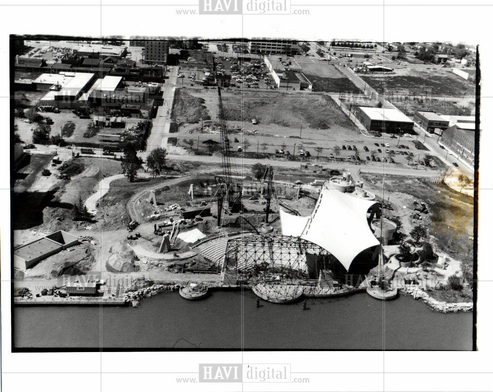 1990 Press Photo Chene Park renovation Detroit aerial - Historic Images