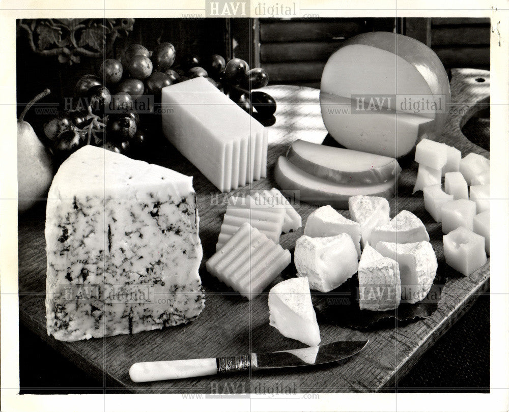 1973 Press Photo Cheese Tray, Artful Display - Historic Images