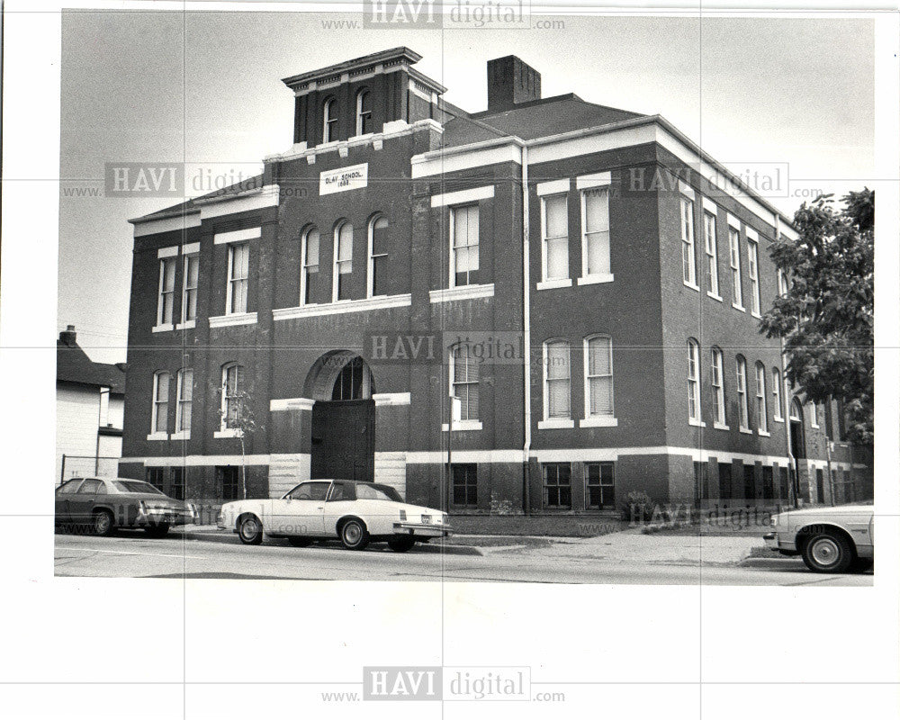 1982 Press Photo Clay Elementary School Detroit offices - Historic Images