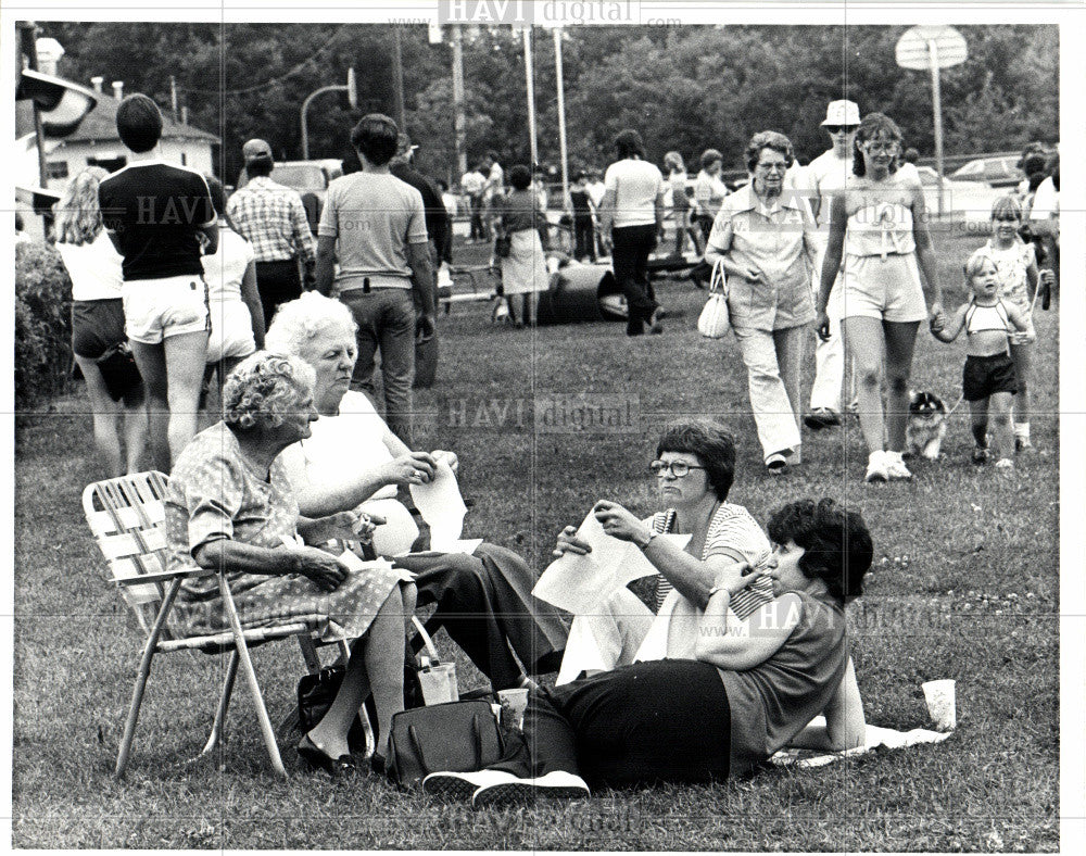 1981 Press Photo Cass City, parade, food - Historic Images