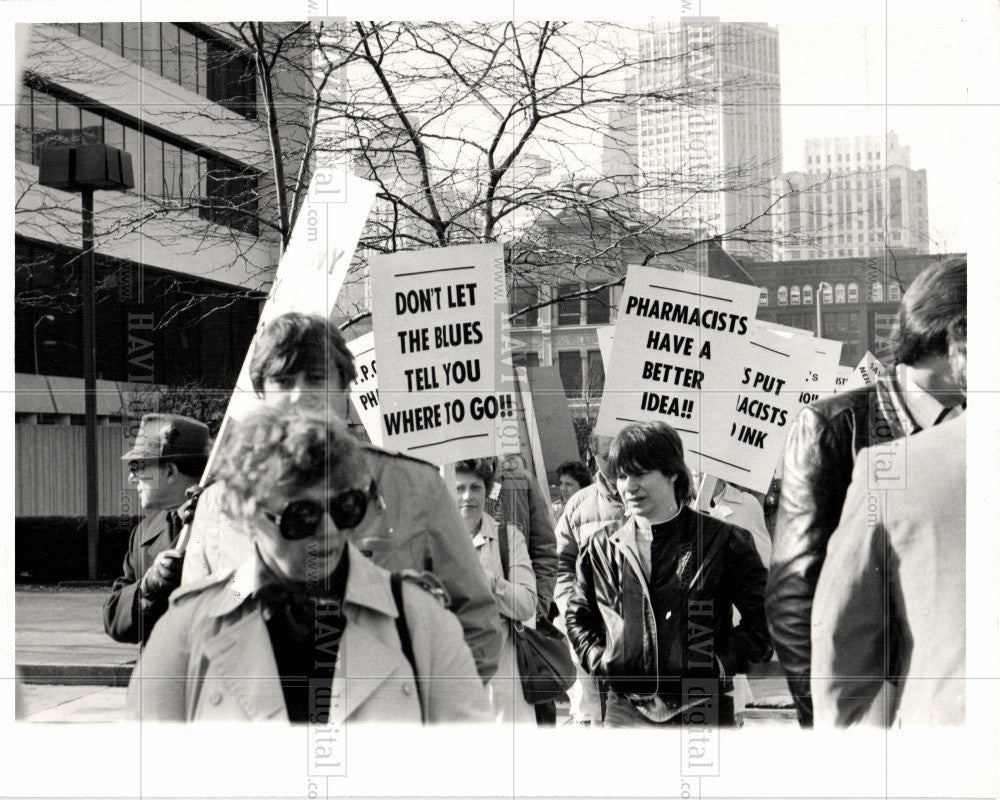 1984 Press Photo pharmacists,protest,BCBS,Michigan,1984 - Historic Images