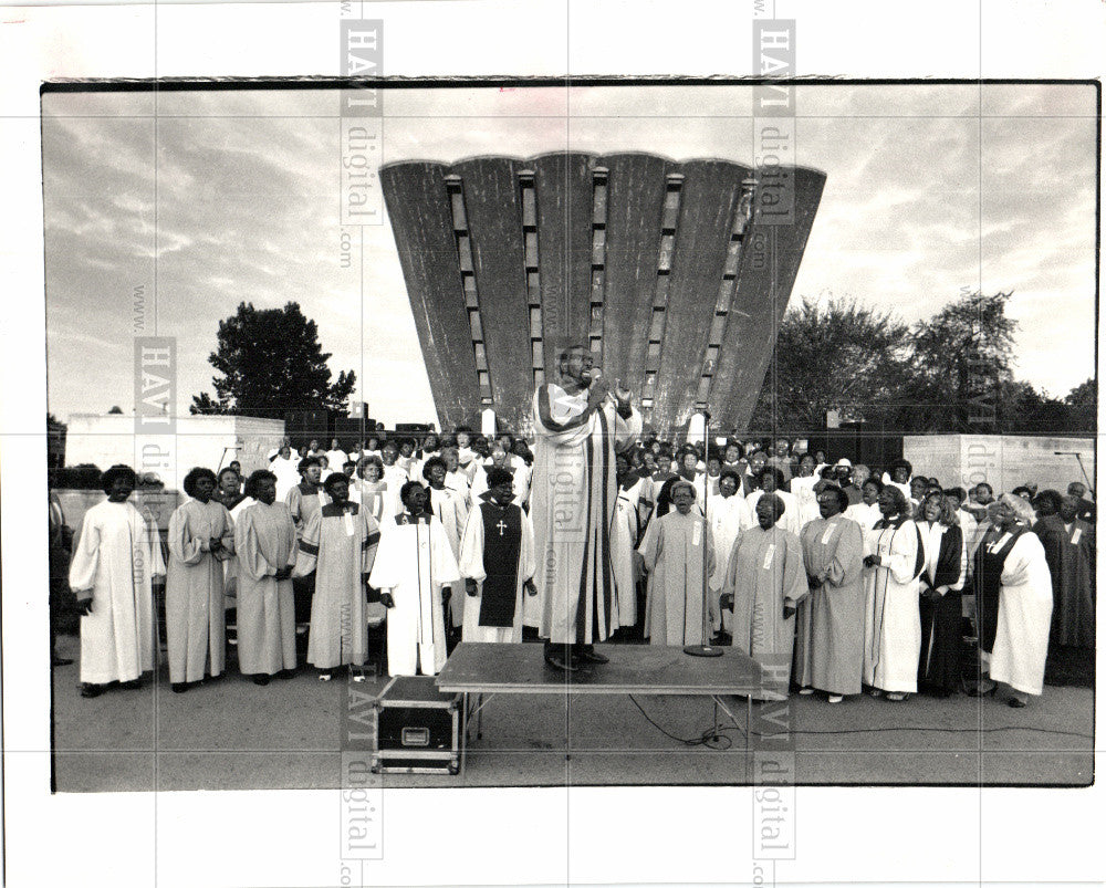 1987 Press Photo Black Family Reunion - Historic Images