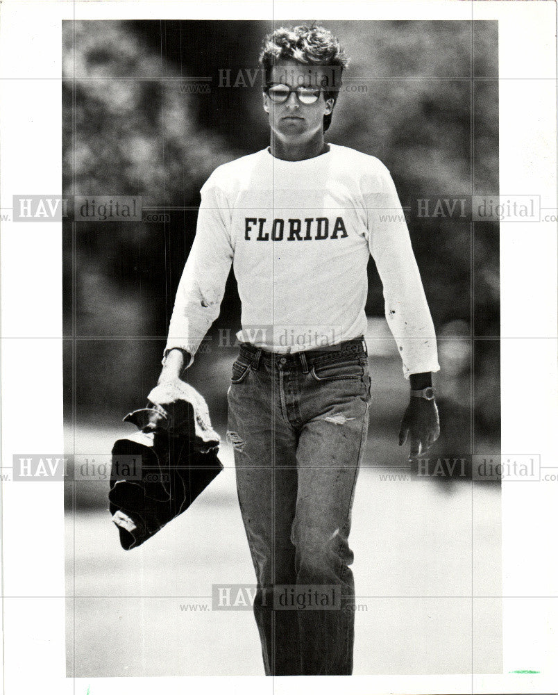 1987 Press Photo Levi Strauss - Historic Images