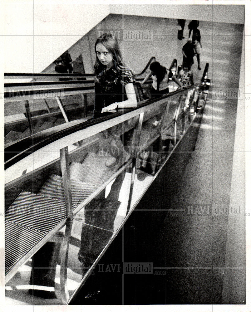 1973 Press Photo Blue Cross and Blue Shield building - Historic Images