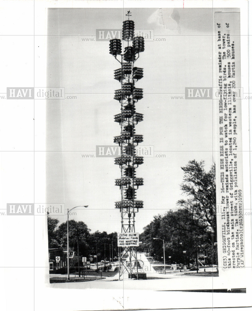 1969 Press Photo Purple Martin birdhouse tower Illinois - Historic Images