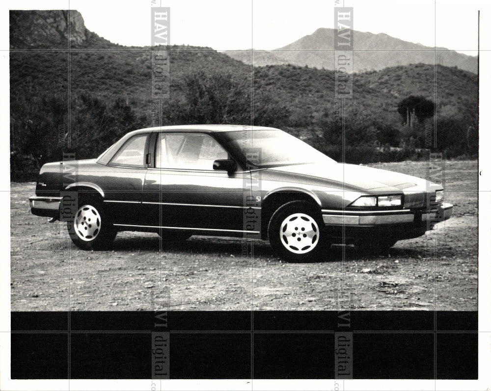 1987 Press Photo Buick Regal GM Automobile - Historic Images