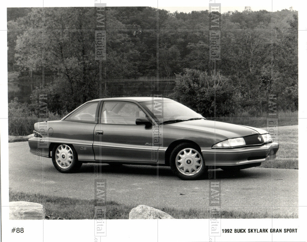 1955 Press Photo 1992 Buick Skylark Gran Sport - Historic Images