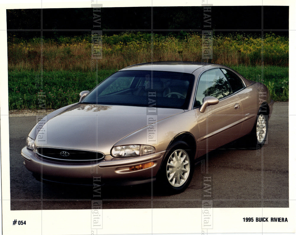 Press Photo Buick Riviera1995 automobile - Historic Images