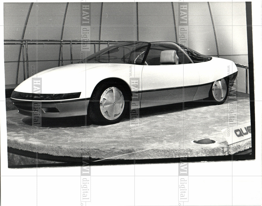 1983 Press Photo 1983 Buick Questor concept car - Historic Images