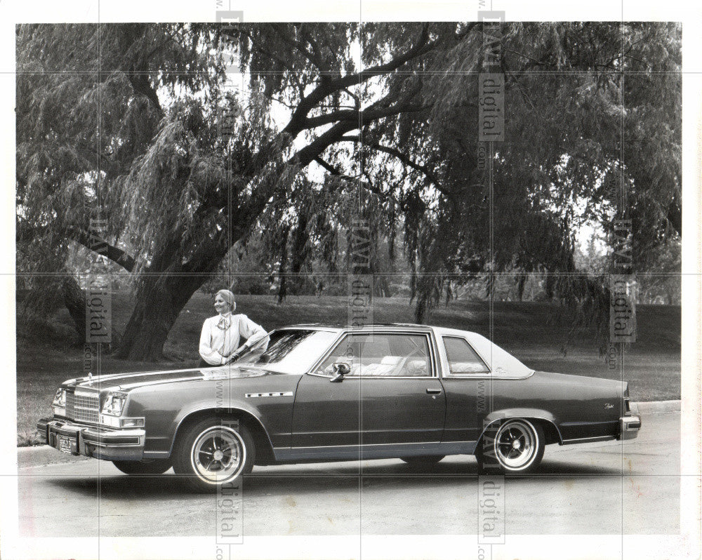 1977 Press Photo Buick Automobiles Park Avenue - Historic Images