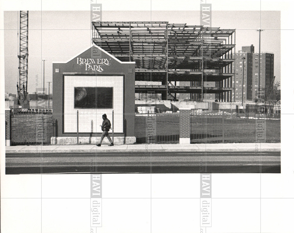 1988 Press Photo Building under construction - Historic Images