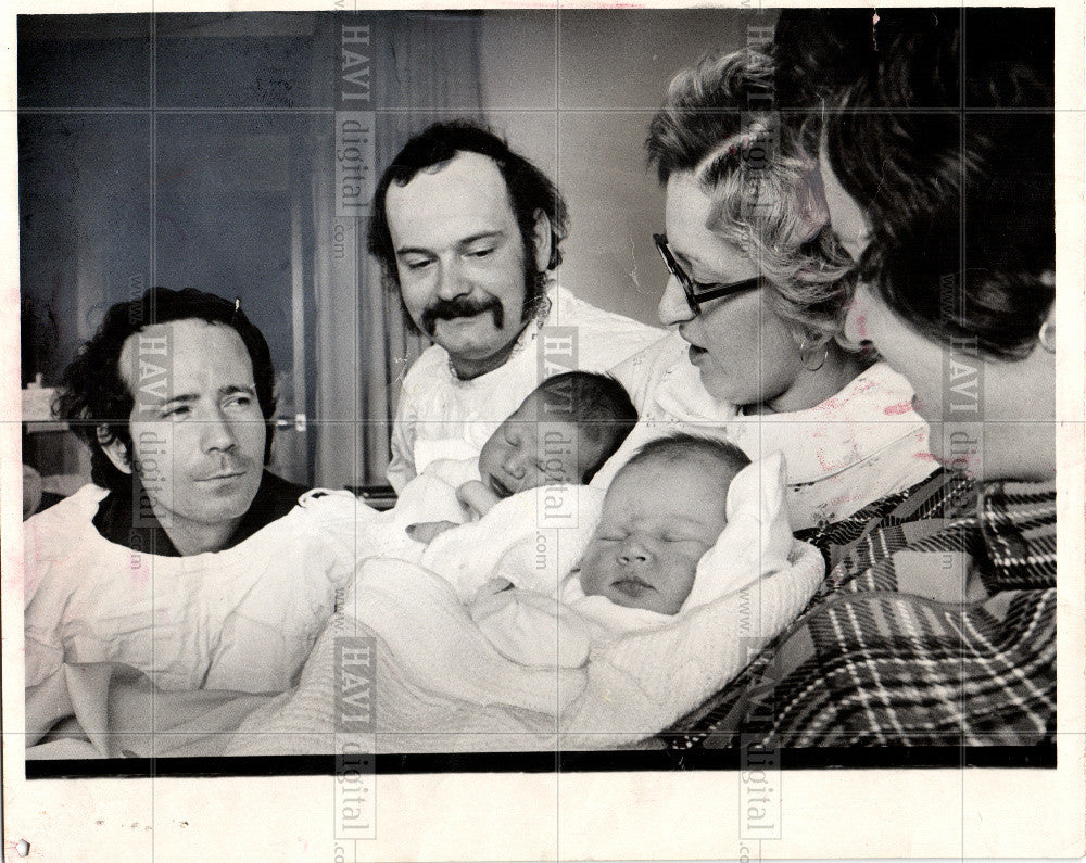 1974 Press Photo CHILD BIRTH - Historic Images