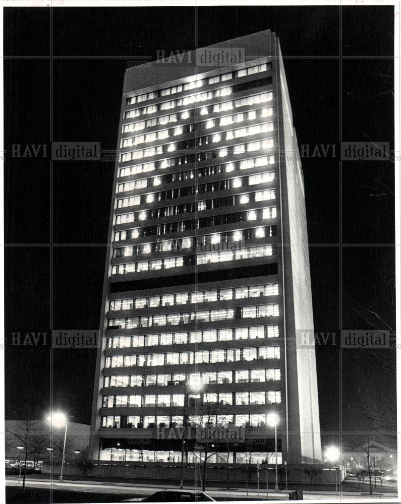 1981 Press Photo Blue Cross Blue Shield Building - Historic Images