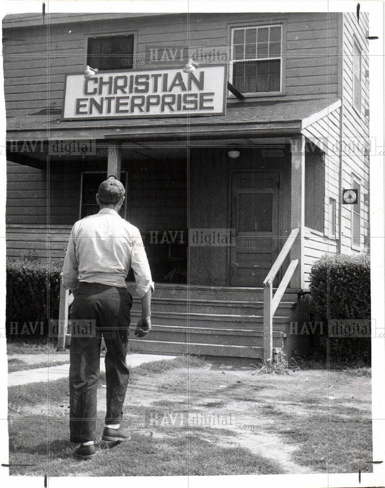 1957 Press Photo Christian Enterprise - Historic Images