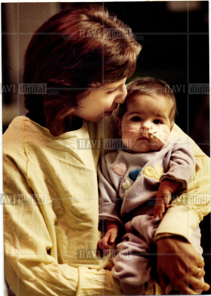 Press Photo Children - Hospital - Historic Images