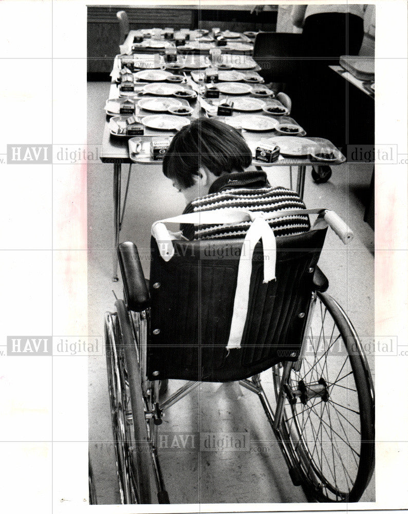 1976 Press Photo Children Handicapped - Historic Images