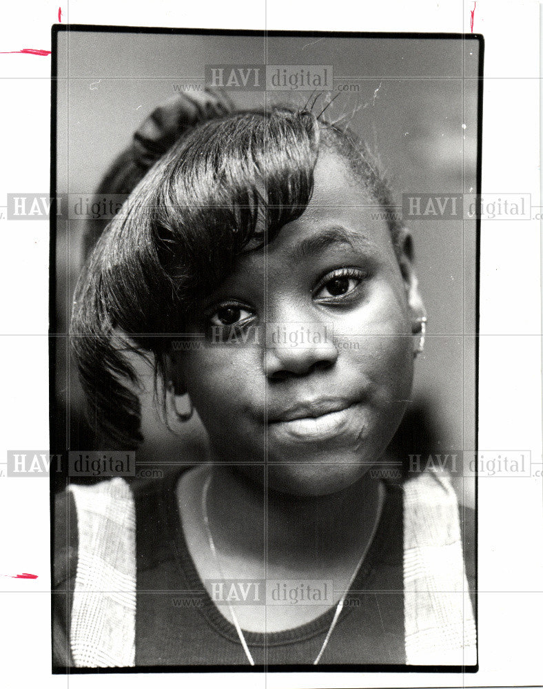 1992 Press Photo ANNIS BROWN - Historic Images