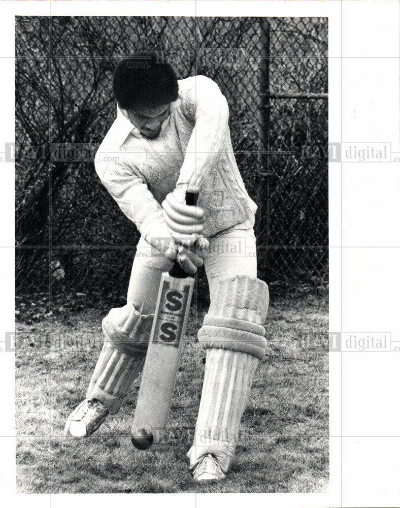1982 Press Photo Sports Cricket entertainmet 1982 games - Historic Images