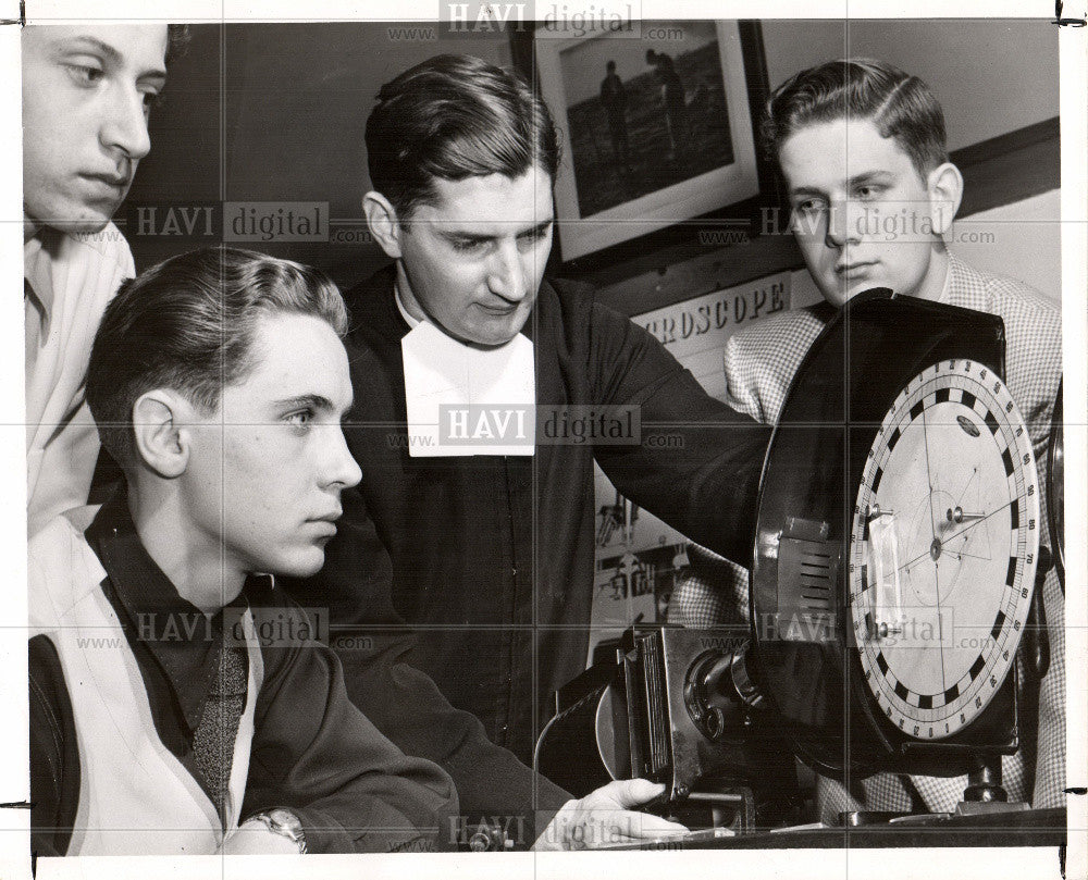 1951 Press Photo Brother C. Stephen physics teacher - Historic Images