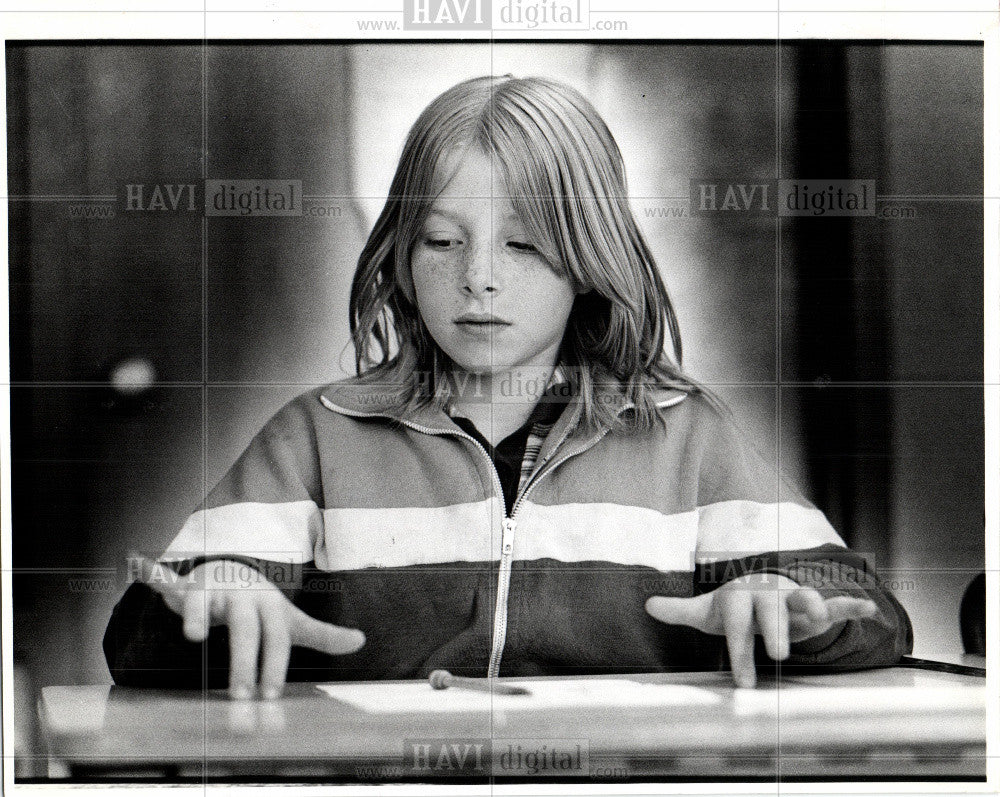 1980 Press Photo Chisanbop   finger counting method - Historic Images