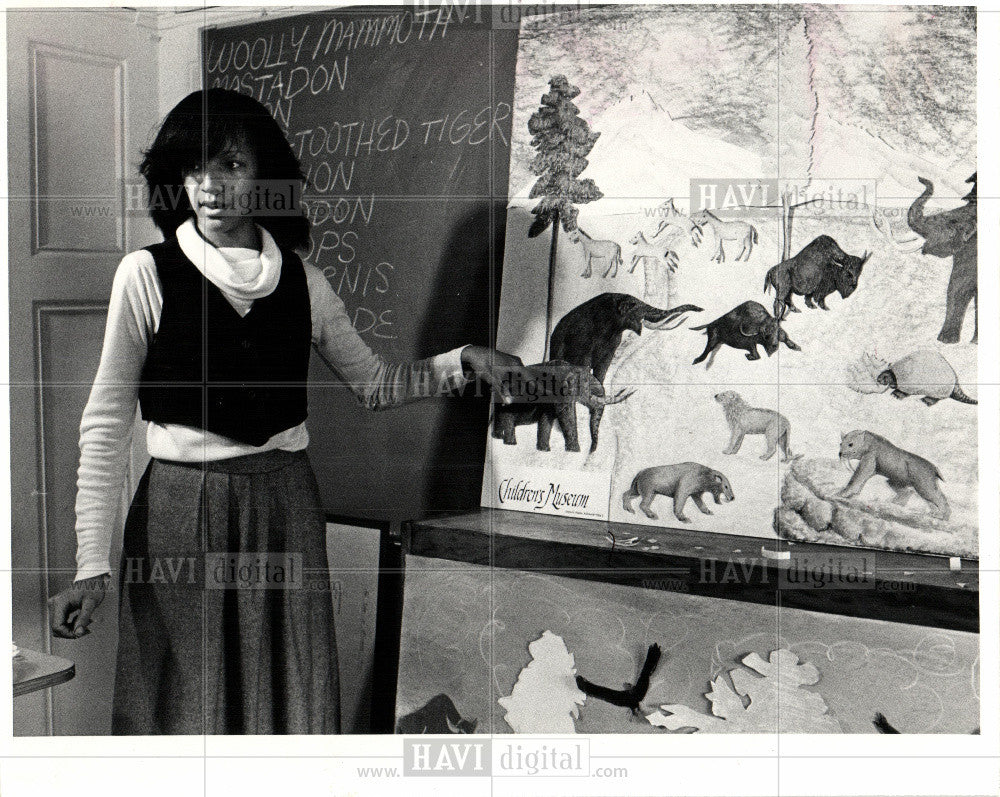 1981 Press Photo Lara Douglas, art teacher - Historic Images