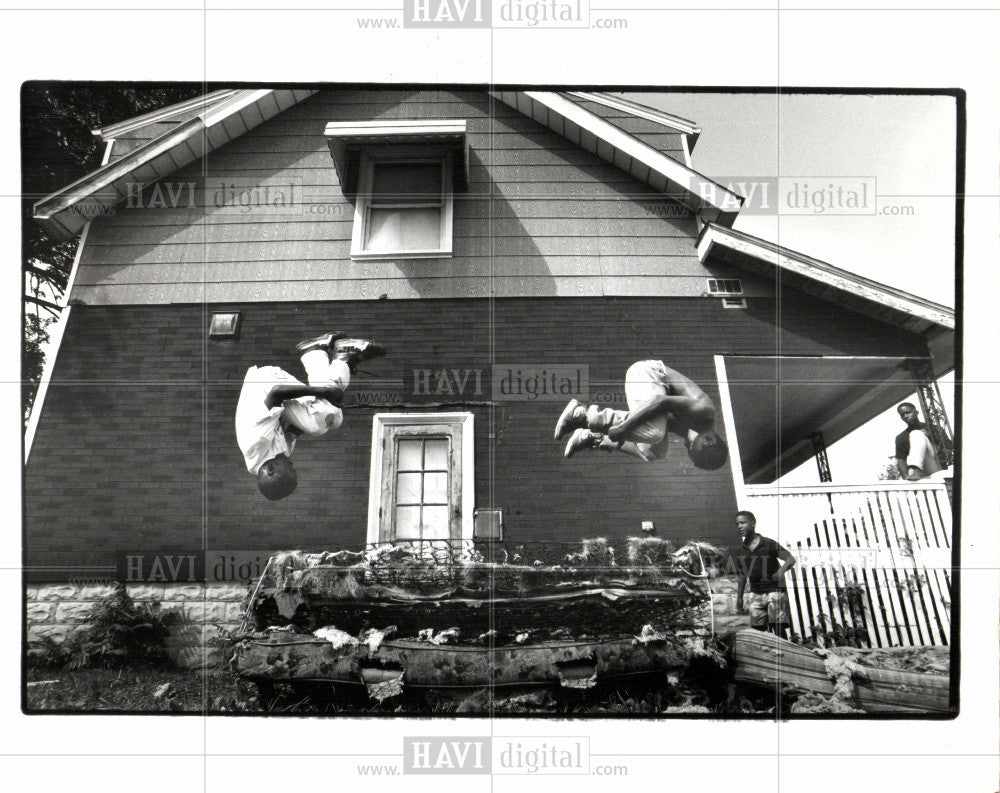 1992 Press Photo Children in the Crossfire - Historic Images