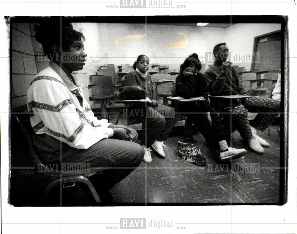 1993 Press Photo Children First - Historic Images