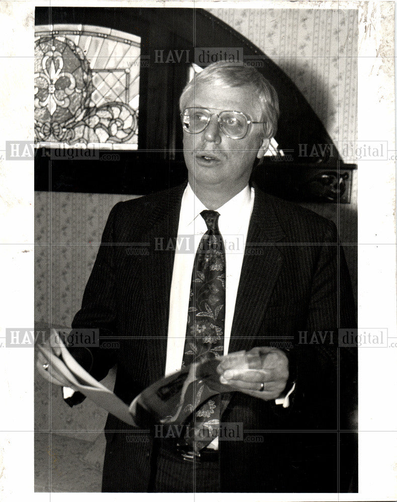 1992 Press Photo Jim Haveman, director, Mental Health - Historic Images