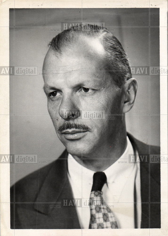 1958 Press Photo Curt Haseltine - Historic Images