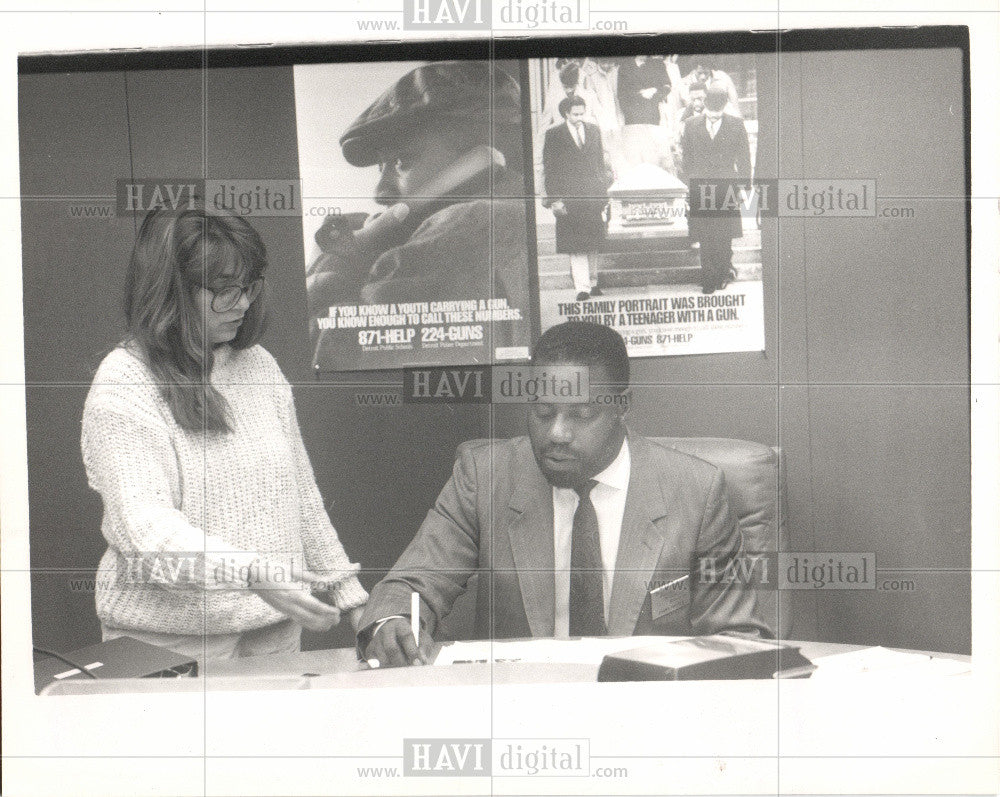 1988 Press Photo Frank Hayden Detroit Board of Educatio - Historic Images