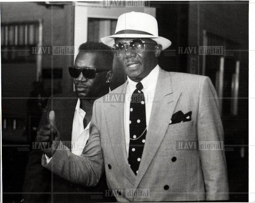 1993 Press Photo ROBERT HAWKINS Federal Court - Historic Images