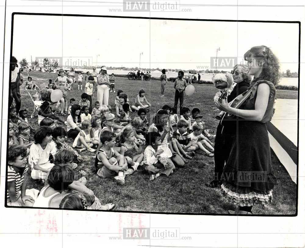 1983 Press Photo Marilyn O&#39;Connor Kerry Graham Detroit - Historic Images