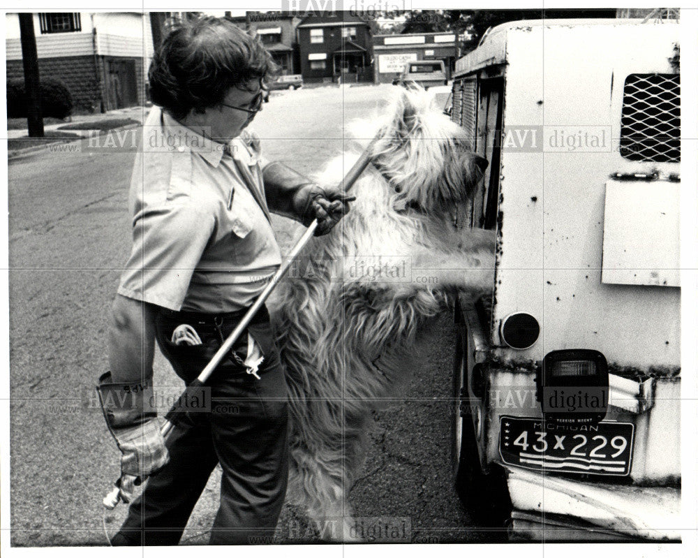 1983 Press Photo dog catcher - Historic Images