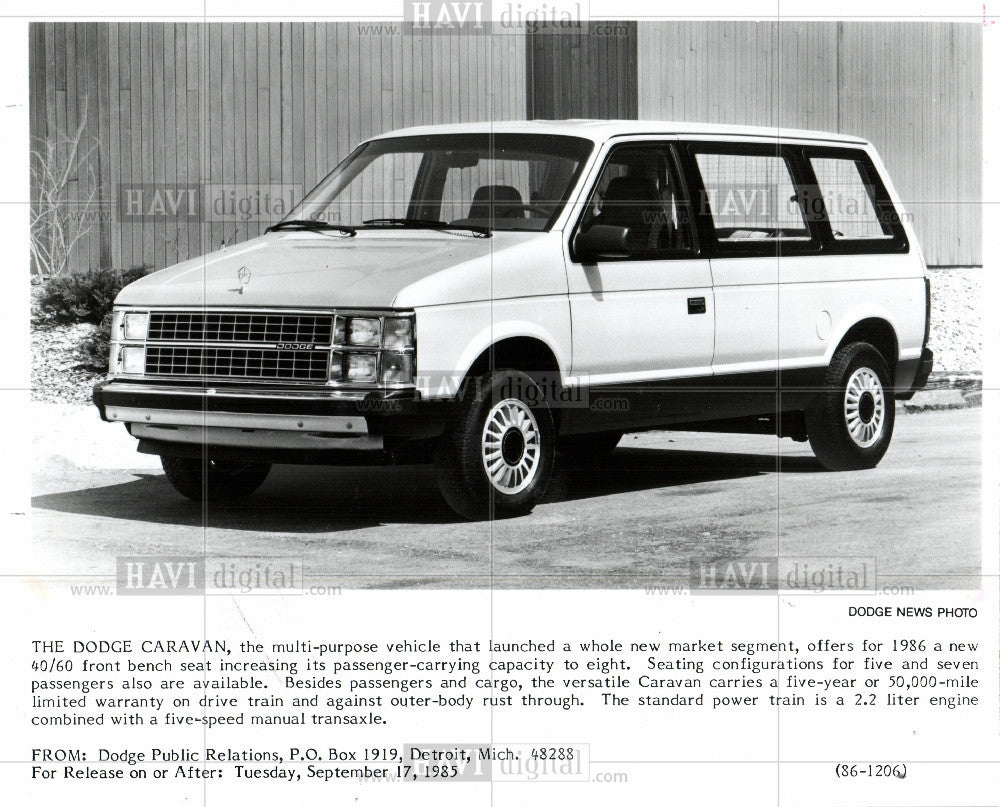 1985 Press Photo Dodge Caravan 1985 - Historic Images