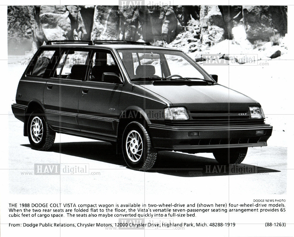 Press Photo 1988 DODGE COLT VISTA  specs - Historic Images