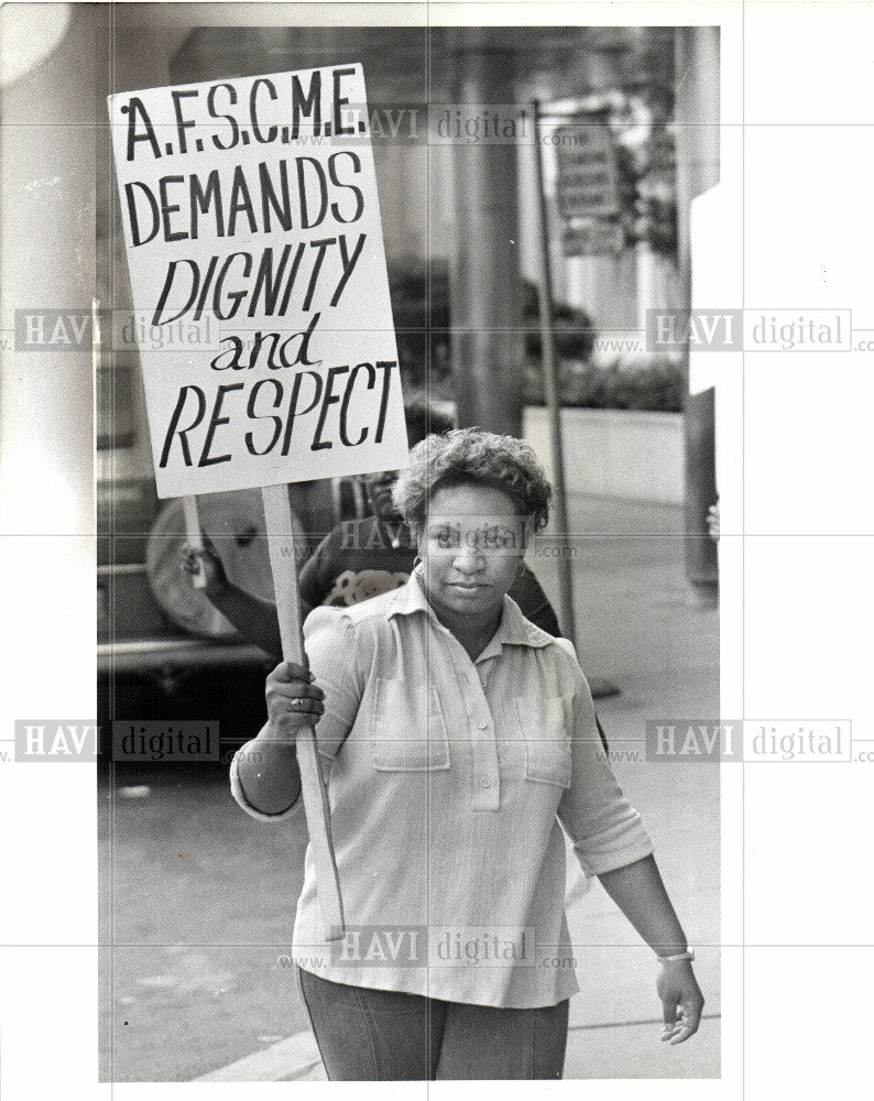 1978 Press Photo Detroit employees strike Anita Overton - Historic Images