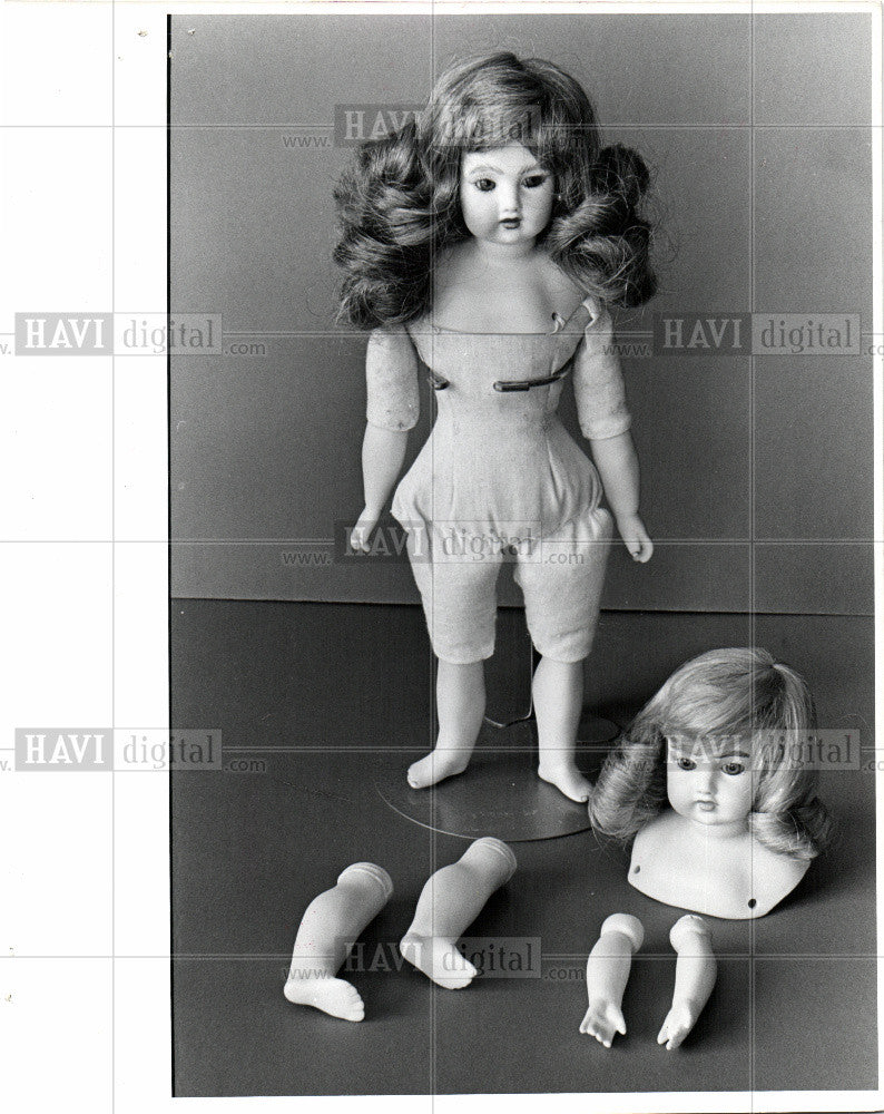 1977 Press Photo Bru doll - Historic Images