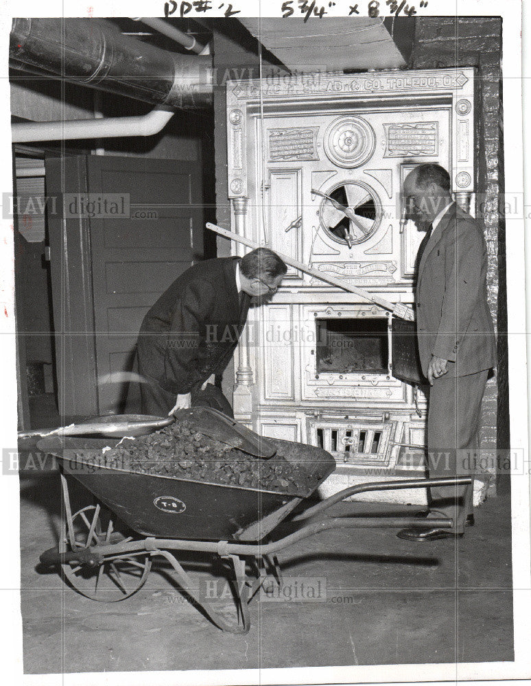 1956 Press Photo Detroit Schools Oldest - Historic Images