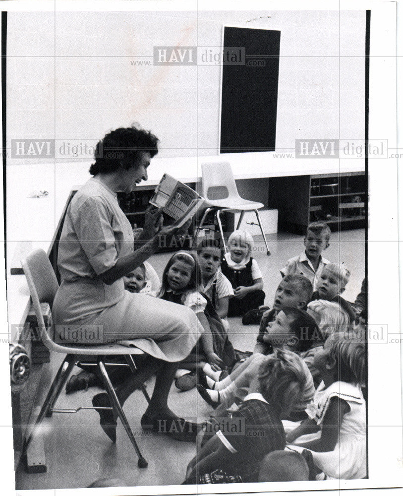 1962 Press Photo Hexagonal School Rooms a hit - Historic Images