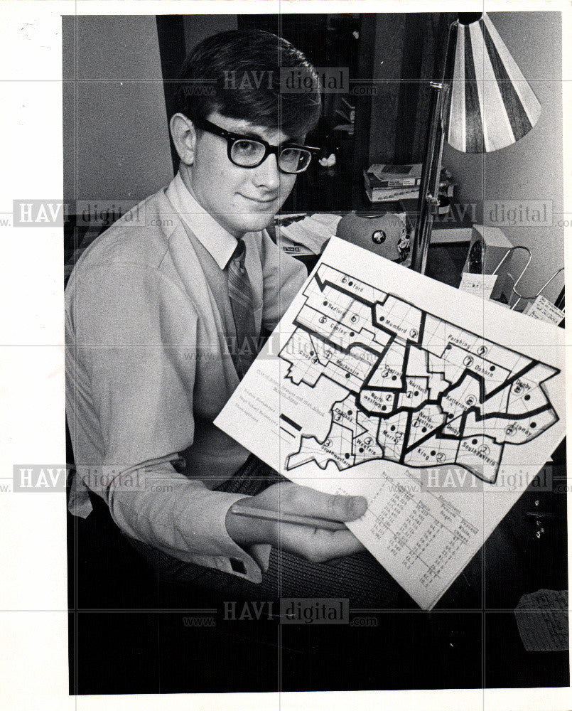 1970 Press Photo Detroit school decentralization - Historic Images