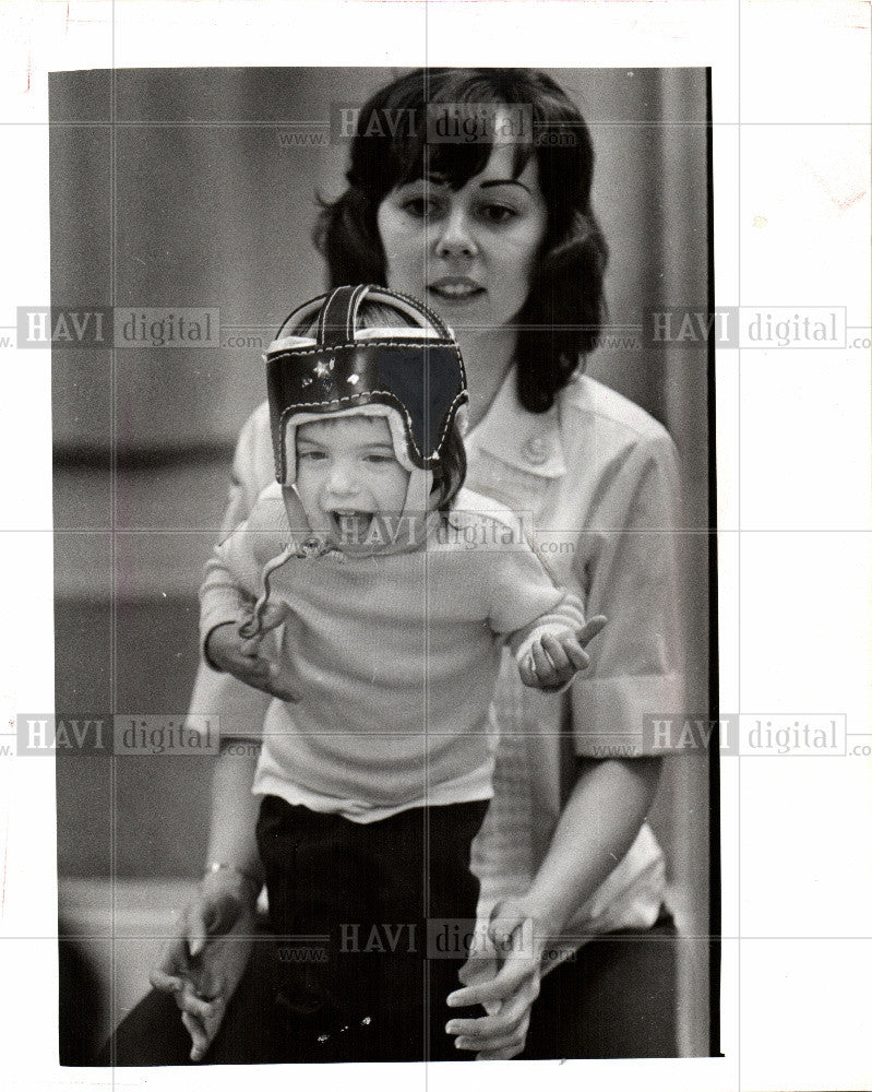 1972 Press Photo Detroit Orthopedic Clinic - Historic Images