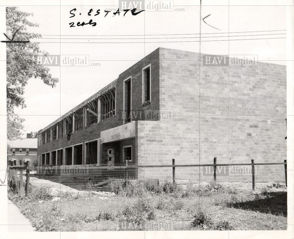 1953 Press Photo St. Alphonsus Catholic school Detroit - Historic Images