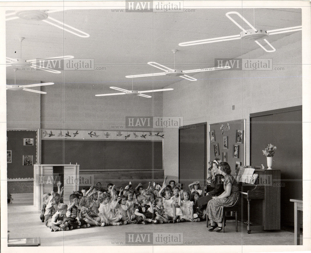 1951 Press Photo kindergarten, school, detroit - Historic Images