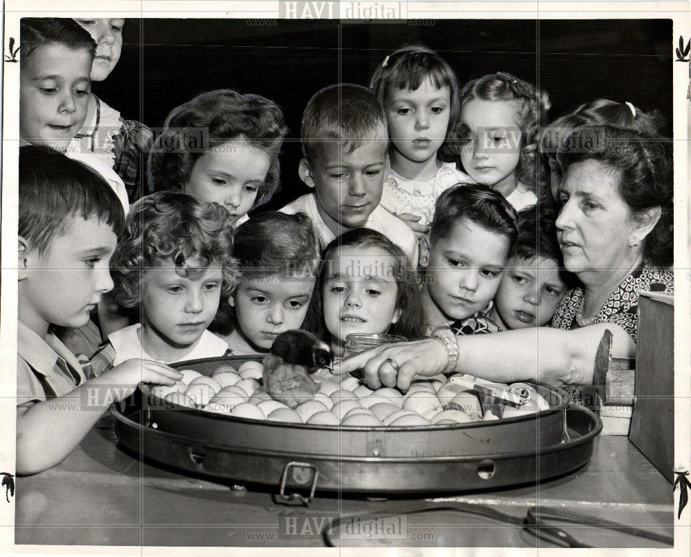 1952 Press Photo Lingemann School Kindergarteners class - Historic Images