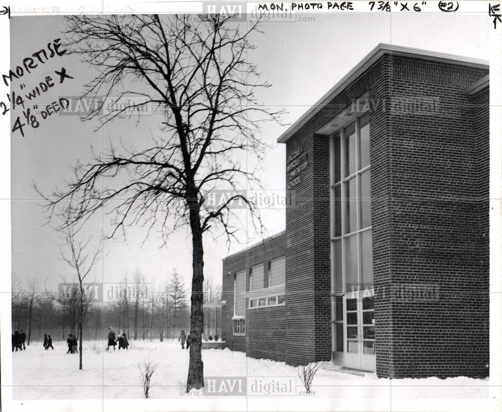 1954 Press Photo Marquette Elementary School Detroit - Historic Images