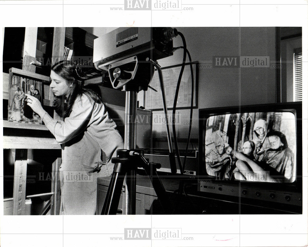 1979 Press Photo Barbara Heller Infrared system - Historic Images
